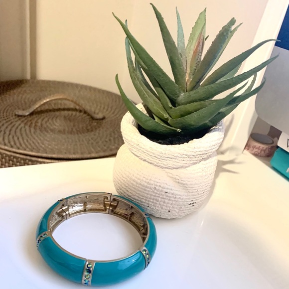 Vintage Blue Jeweled Bangle - Picture 4 of 7